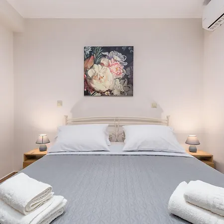 Avgi Villa & Avra House With Shared Pool By Filoxenia Villas Дом отдыха