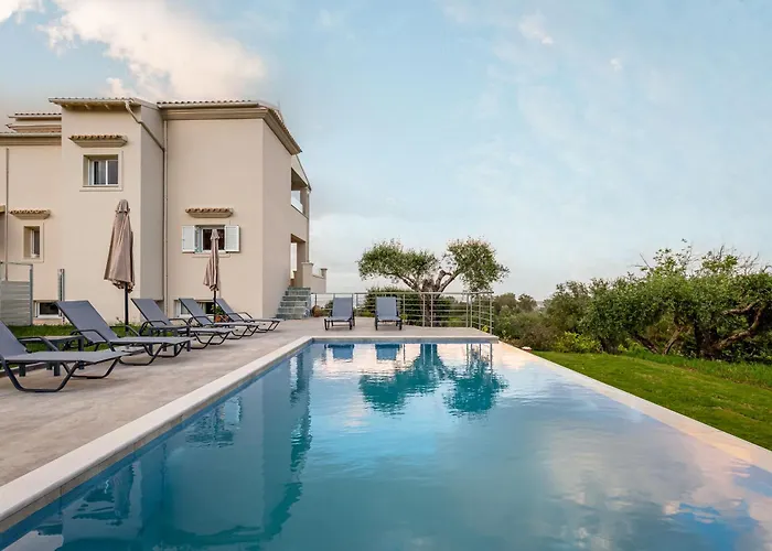 Avgi - Avra House With Shared Pool By Filoxenia