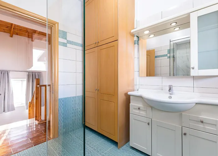 Dom wakacyjny Avgi - Avra House With Shared Pool By Filoxenia