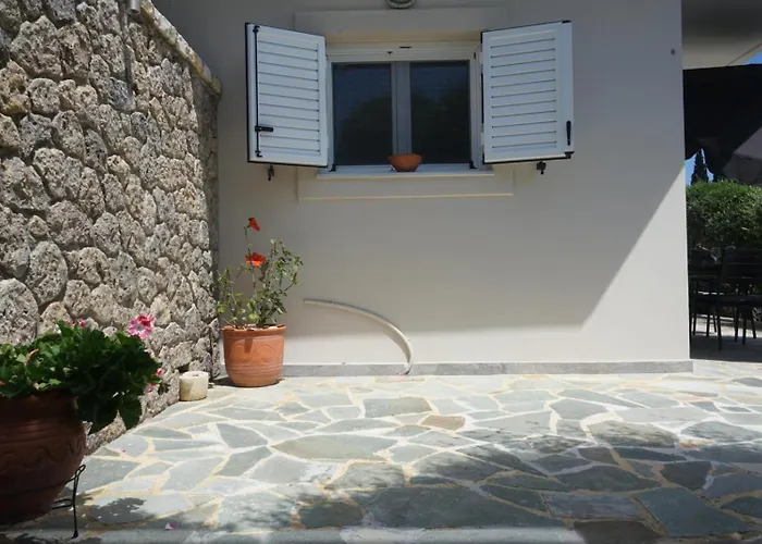 Dom wakacyjny Avgi - Avra House With Shared Pool By Filoxenia *