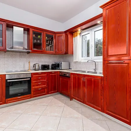 Case de vacanță Avgi - Avra House With Shared Pool By Filoxenia Gouvia