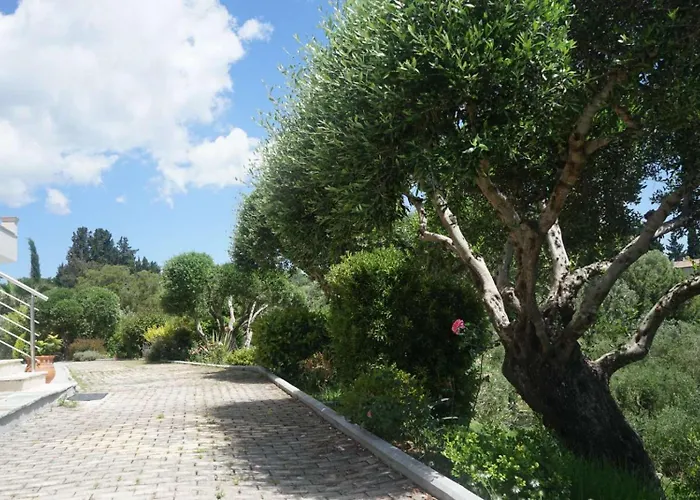 Σπίτι διακοπών Avgi - Avra House With Shared Pool By Filoxenia Γουβιά