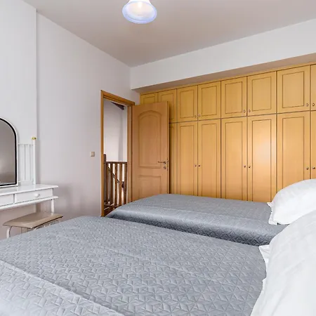 Avgi - Avra House With Shared Pool By Filoxenia Gouvia